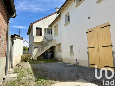 Building in Désertines (03630)