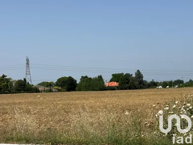 Land at Seilh (31840)