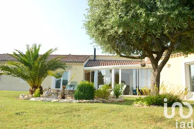 Maison d'architecte à Allan (26780)