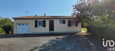 Maison traditionnelle à Smarves (86240)