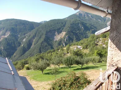 Maison de campagne à Sauze  (06470)