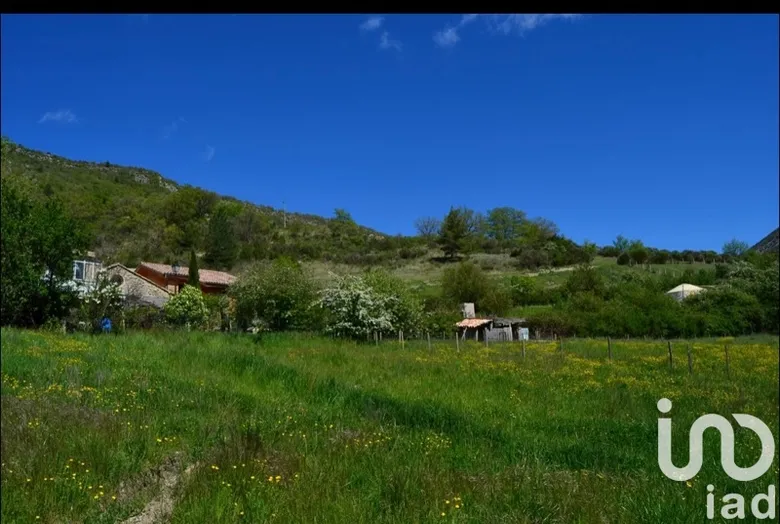 Terrain à la roche sur le buis (26170) · à La Roche-sur-le-Buis · 125 000 €
