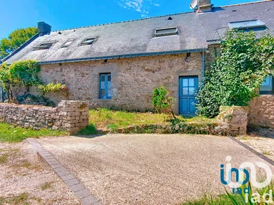 Village house at Baden (56870)