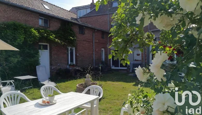 Maison 11 pièces 252 m² · à Crécy-en-Ponthieu · 252 m² · 345 000 €
