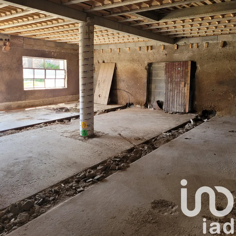 Maison 4 pièces 165 m² · à Saint-Laurent-de-Chamousset · 165 m² · 95 000 €