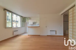 Apartment at Paris (75020)