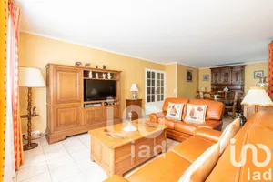 Apartment at Les Mureaux (78130)