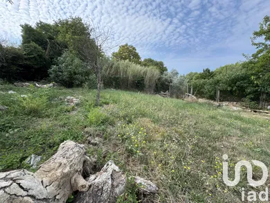 Land at Gajan (30730)