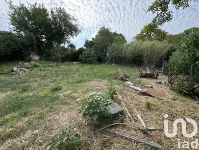 Land in Gajan (30730)