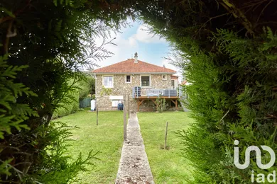 Maison à Toussus-le-Noble (78117)