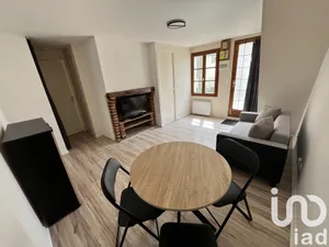 Apartment at Troyes (10000)