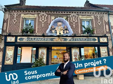 Building at Chevrières (60710)