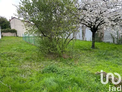 Building plot in Montreuil (93100)
