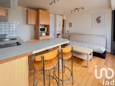 Apartment in Montmorency (95160)