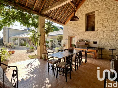 Village house at Saint-Nicolas-de-Bourgueil (37140)