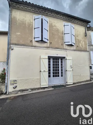 House at Saint-Fort-sur-le-Né (16130)
