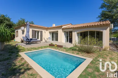 House at Rochefort-du-Gard (30650)