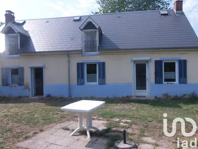 Immeuble à Gouttières (63390)