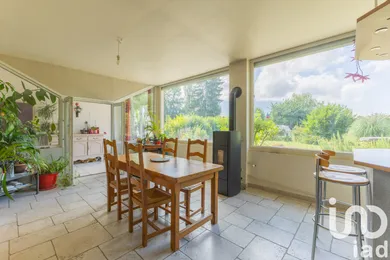 Appartement à Saint-Ours (73410)
