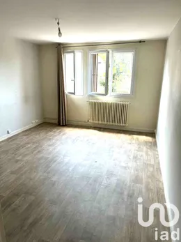 Apartment in Saint-André-les-Vergers (10120)