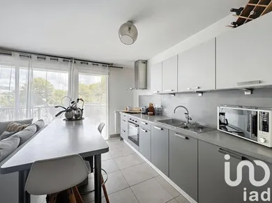 Apartment at Reims (51100)