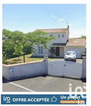 House at Aiffres (79230)
