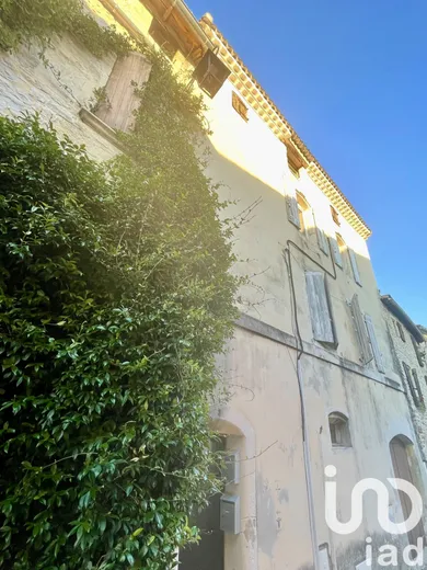 Immeuble à Clarensac (30870)