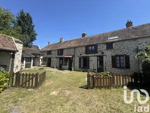 House at Voulx (77940)