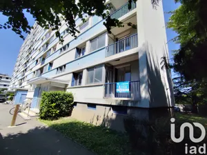 Apartment at Grenoble (38100)