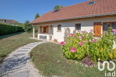 House at Brens (01300)