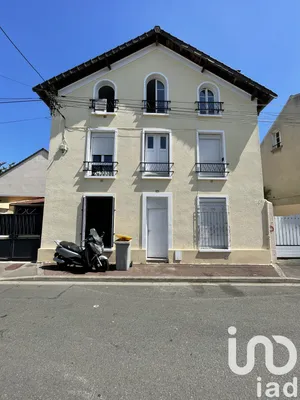 Building at Livry-Gargan (93190)