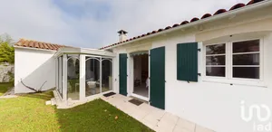 Traditional house in Loix (17111)