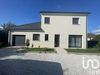 Maison traditionnelle à Le Vaudreuil (27100)