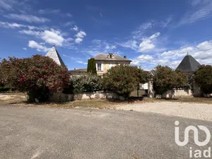 Domaine à Mombrier (33710)