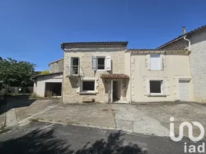 Maison de village à Vouharte (16330)