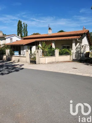House at Lapouyade (33620)