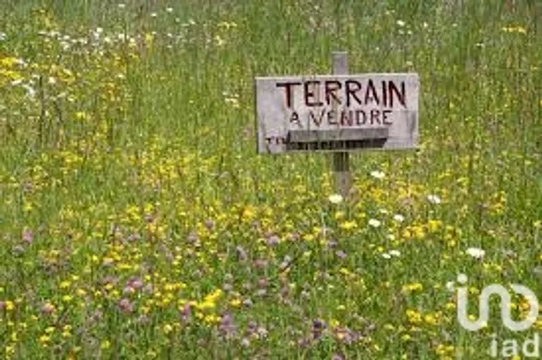 Terrain à Saint-Martin-de-Pallières (83560) · 35 000 €