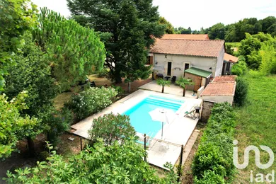 Park home in Pommiers-Moulons (17130)