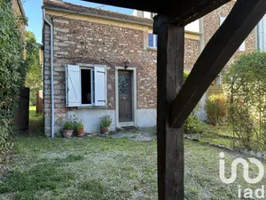 Maison traditionnelle à Saint-Germain-Laxis (77950)