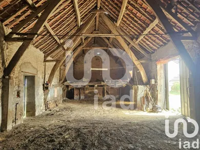 Barn in SAINT-GENEST (03310)