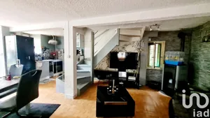 Maison de village à Saint-Bonnet-le-Château (42380)