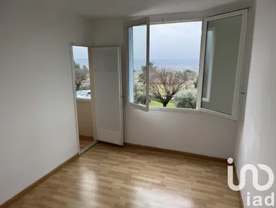Apartment in Manosque (04100)