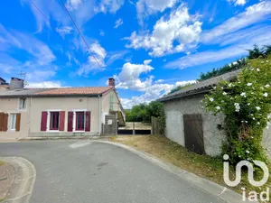 Maison de village à Mazerolles (86320)
