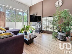 Duplex at Reims (51100)