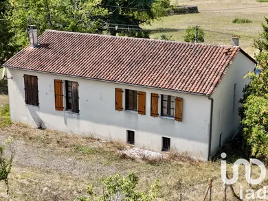 House at Champagne-et-Fontaine (24320)
