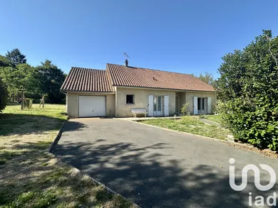 House at Compreignac (87140)