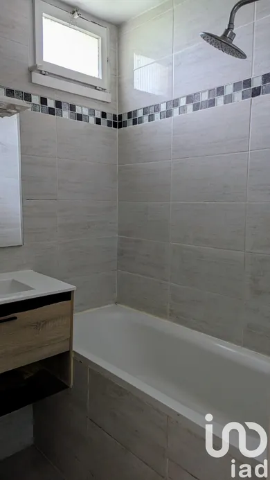 Apartment in Roissy-en-Brie (77680)