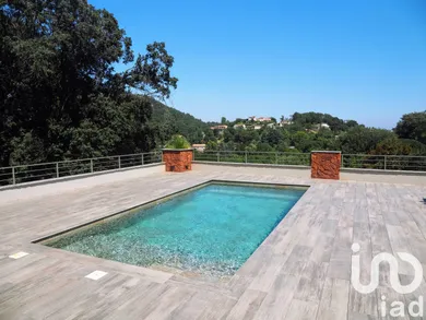 Appartement à Les Adrets-de-l'Estérel (83600)