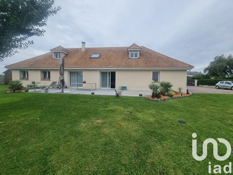 Maison 7 pièces 165 m² · à Gonneville-la-Mallet · 165 m² · 380 000 €