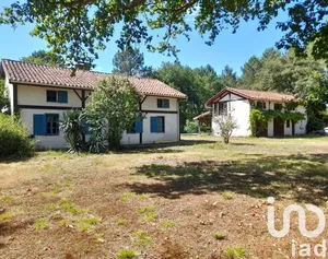 Maison de campagne à Lencouacq (40120)